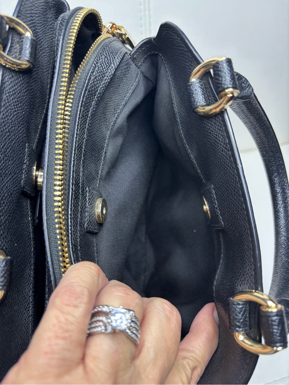 Coach Mini Lillie Carryall in black crossgrain leather and gold hardware - Picture 9 of 14